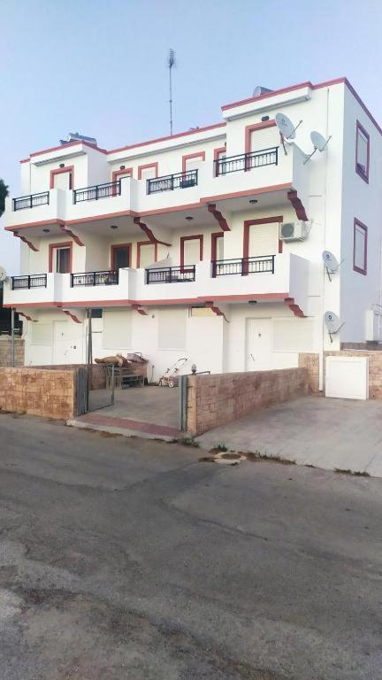 Mama Marina Apartement Near To The Airport 2 Antimachia Ngoại thất bức ảnh